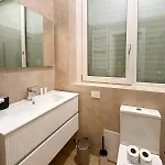 Apartment Elegant In The Center With Smarttv Wifi *